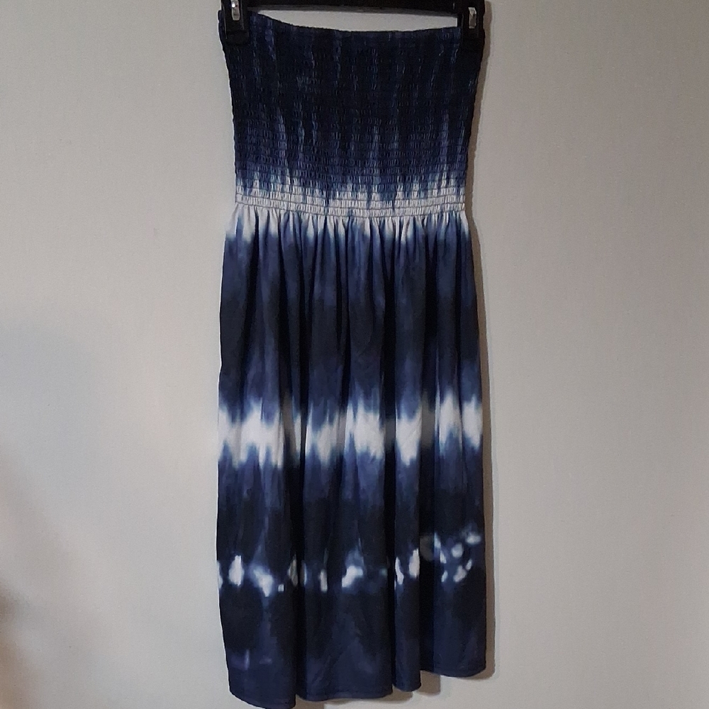 Elegant Blue Tie-Dye Strapless Dress